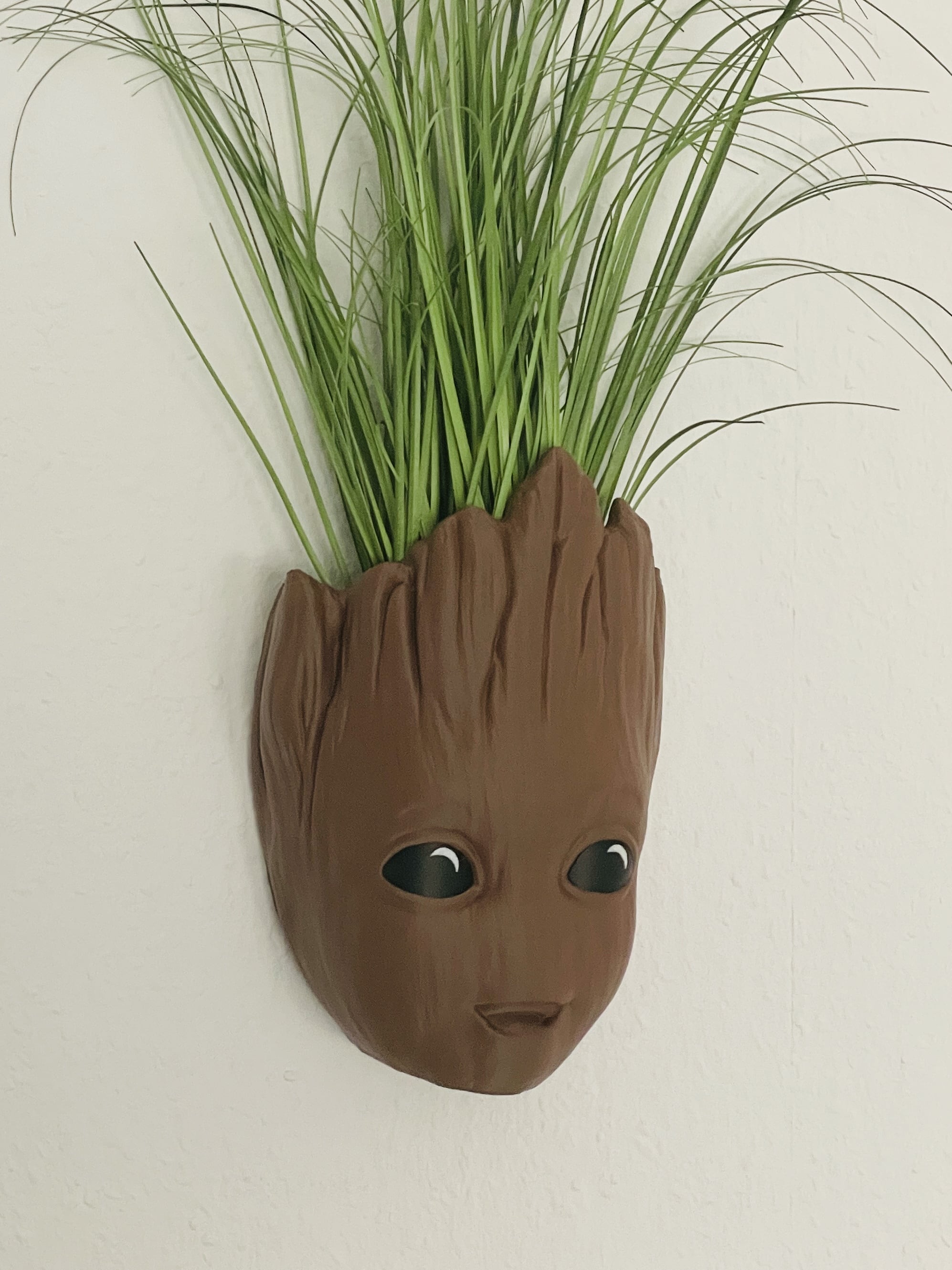 Maceta de Pared Baby Groot – Verde y Encantador