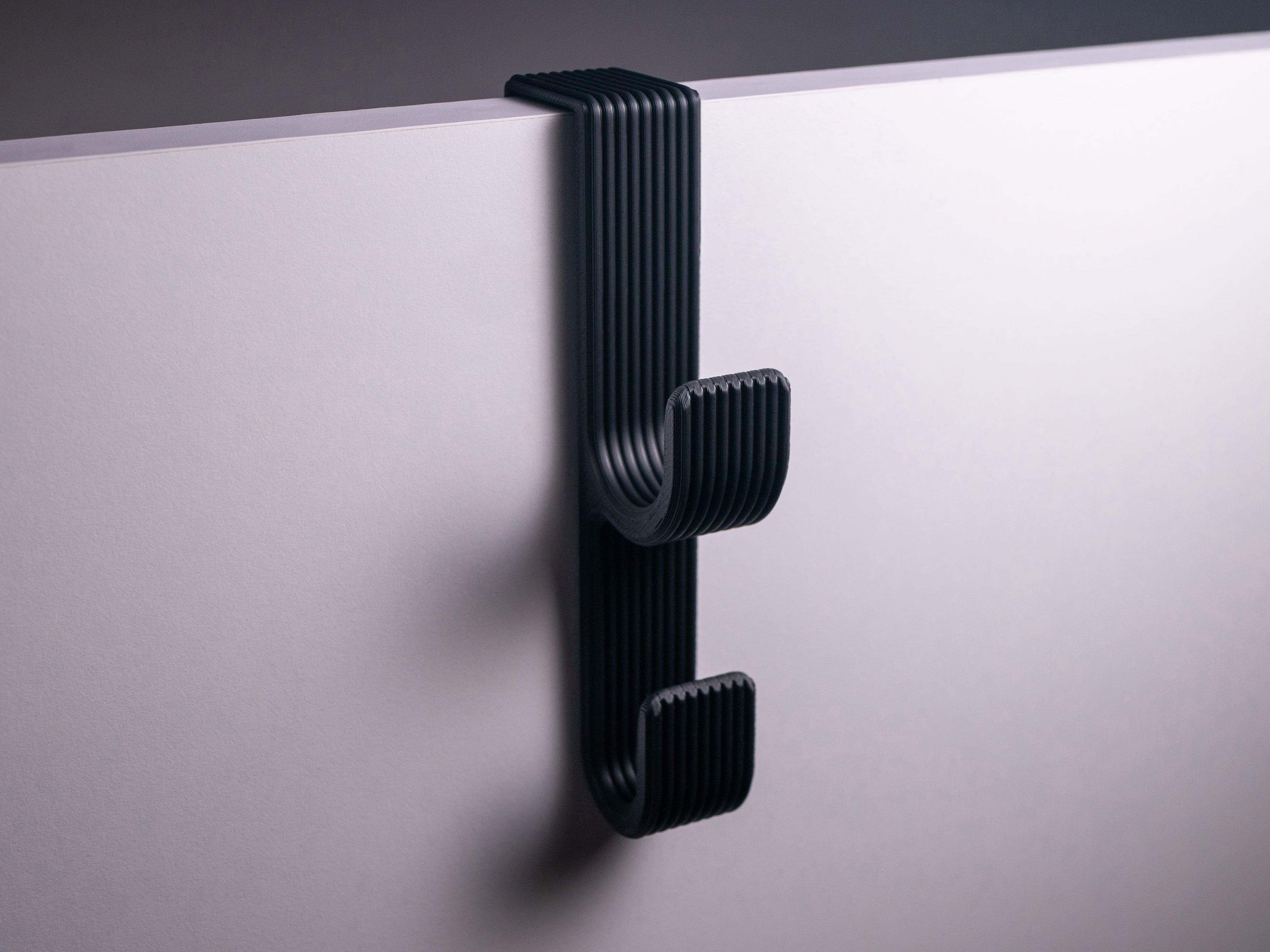 🚪 Gancho de Pared para Puerta o Ducha – Práctico y Estilizado para tu Espacio 🚿