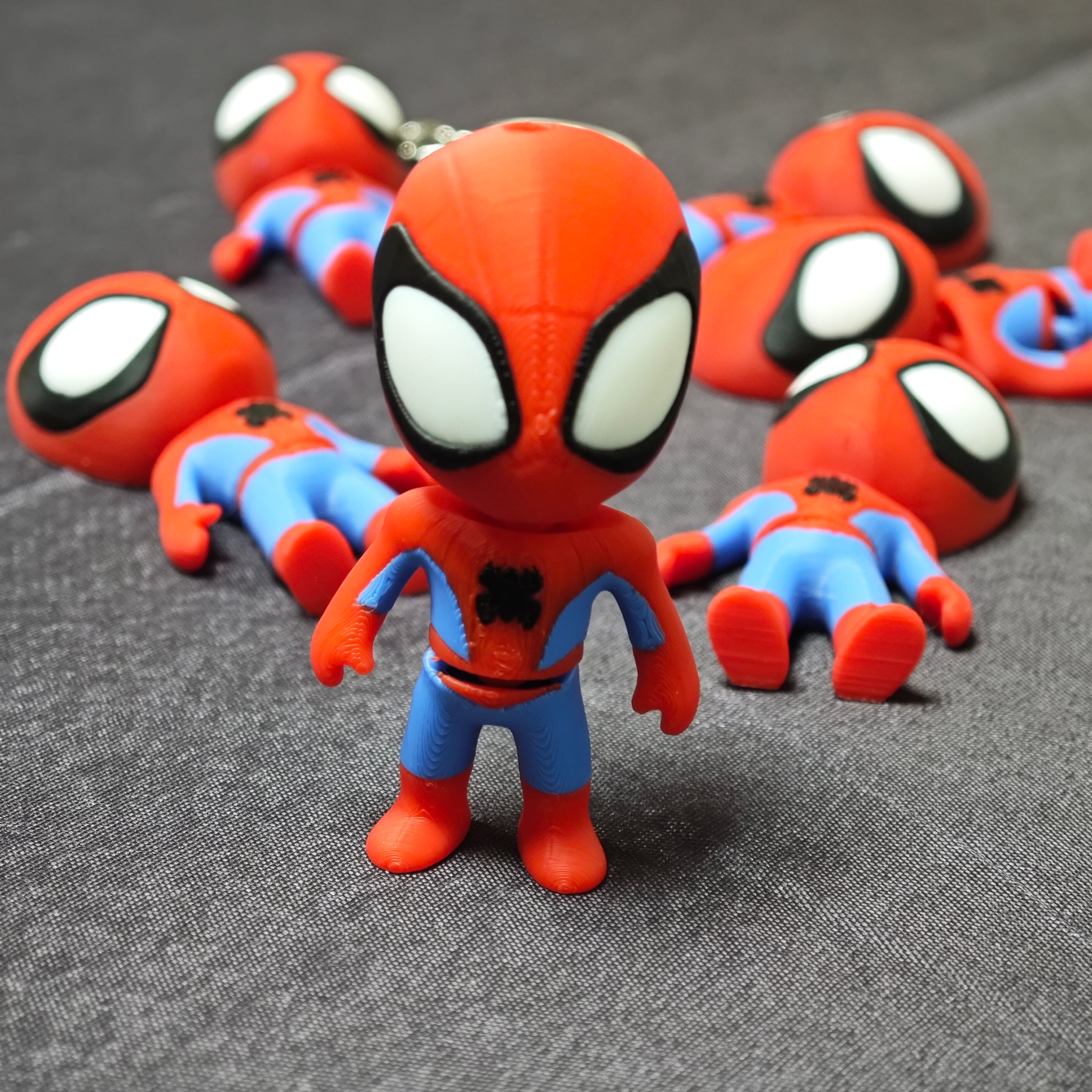 🔑 Llaveros Mini Flexi de Spider-Man – Aventuras y Agilidad en tus Llaves 🕷️