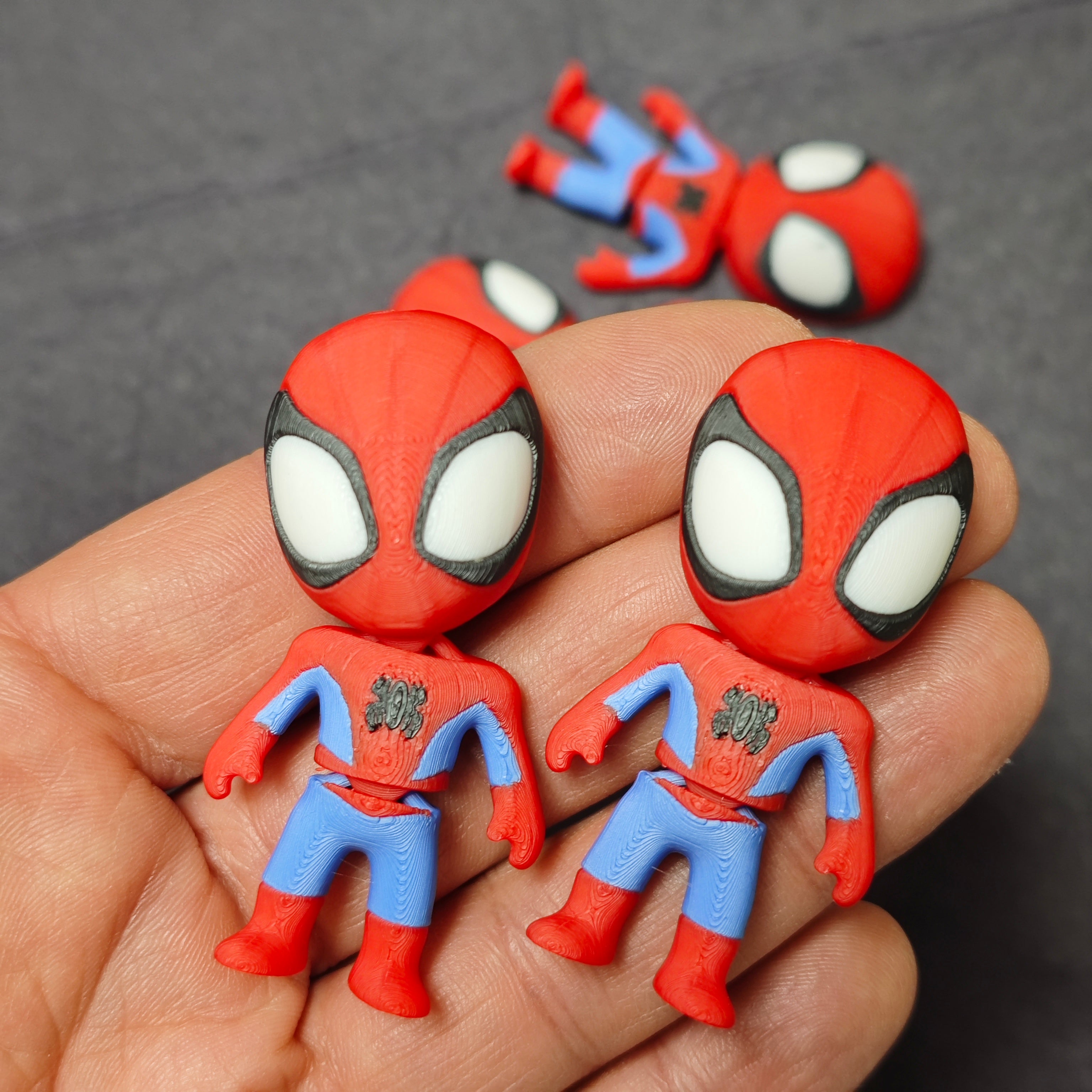 🔑 Llaveros Mini Flexi de Spider-Man – Aventuras y Agilidad en tus Llaves 🕷️