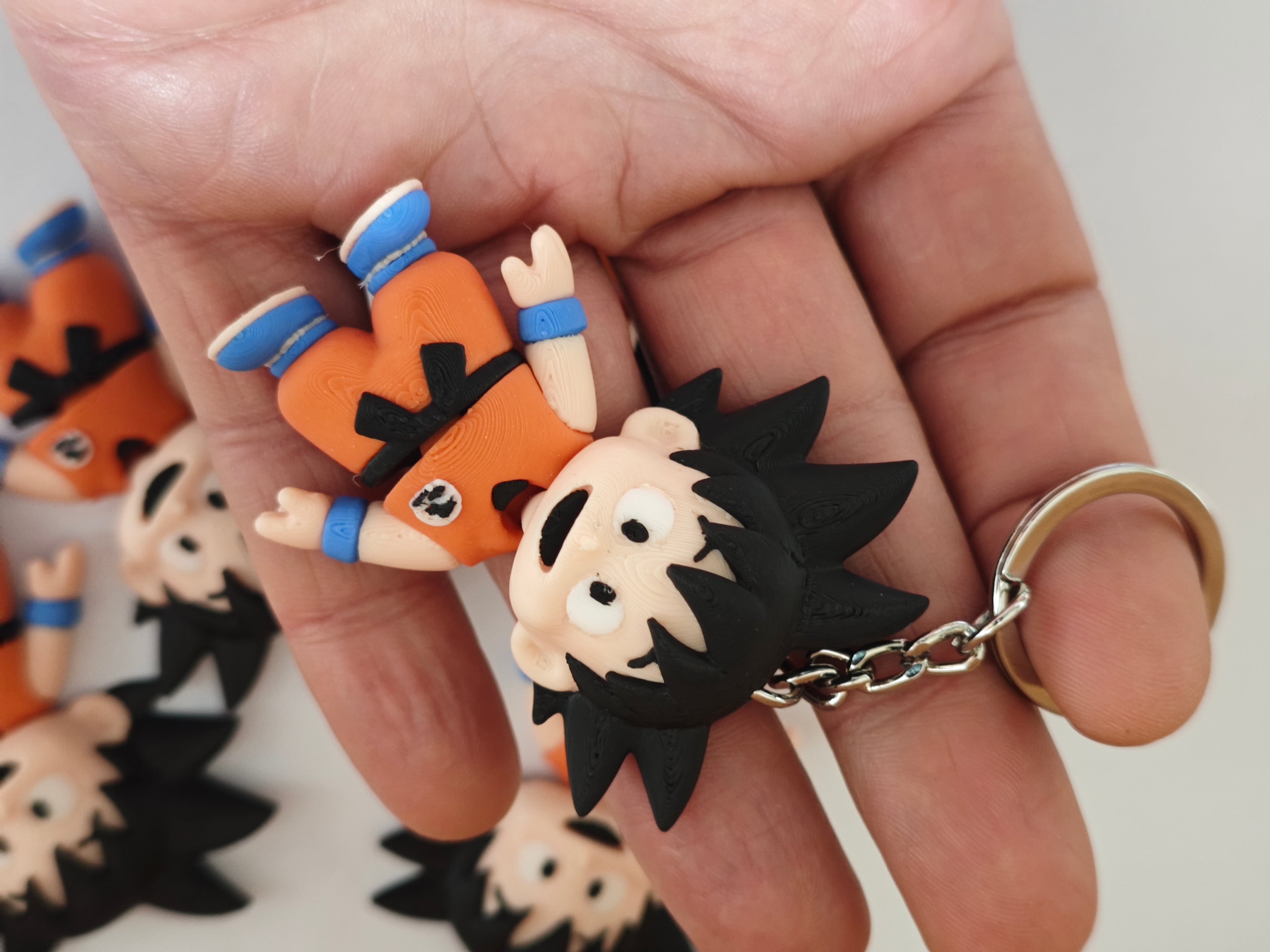 🔑 Llaveros Mini Flexi de Goku – Poder y Aventura en tu Llavero